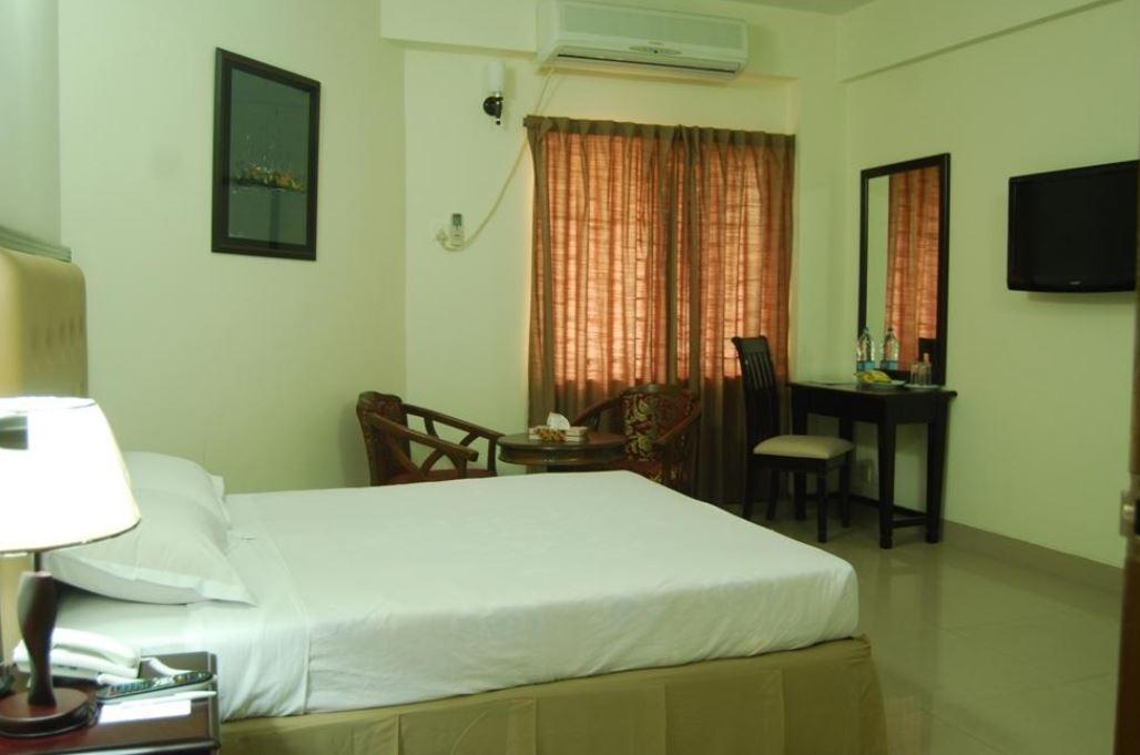 Ambassador Residency Hotel จิตตะกอง ภายนอก รูปภาพ